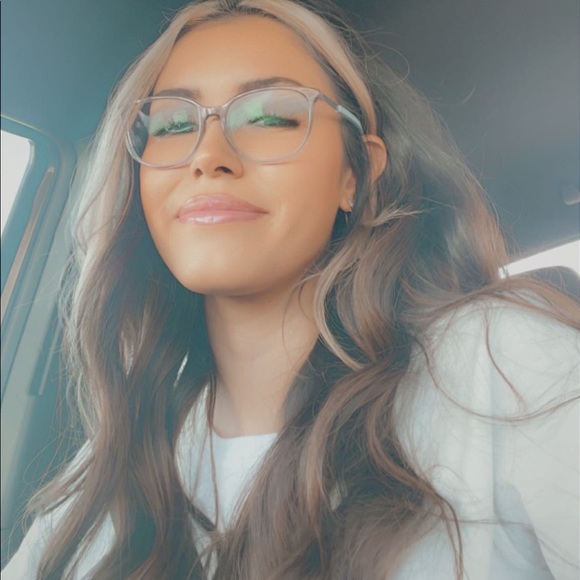 Meet your Posher, Shay - Picture 1 of 1